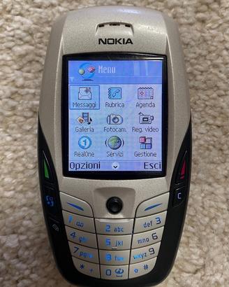 2 cellulari Nokia 6600 + carica+ batteria +bonus