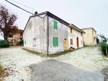 Terratetto a Novafeltria