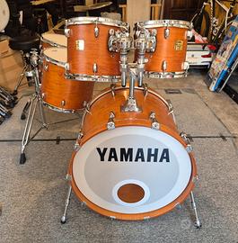 Batteria acustica Yamaha Maple Custom Absolute 