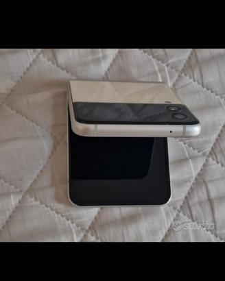 Samsung Galaxy Flip 3 funzionante 