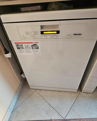 lavastoviglie Miele 