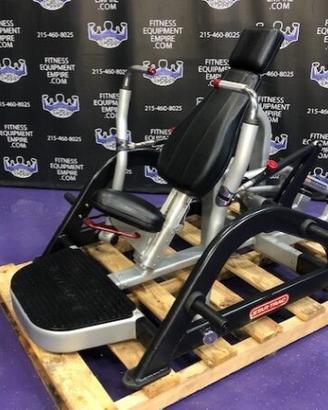 Decline  chest  press star trac