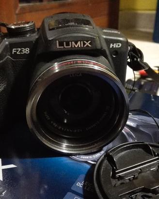 Fotocamera digitale Panasonic Lumix FZ38
