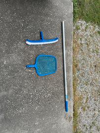 Spazzola per piscina