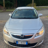 Opel Astra 65000km automatica