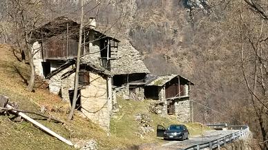 2 rustici attigui in Valle d'Aosta