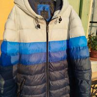 Piumino con cappuccio Bershka