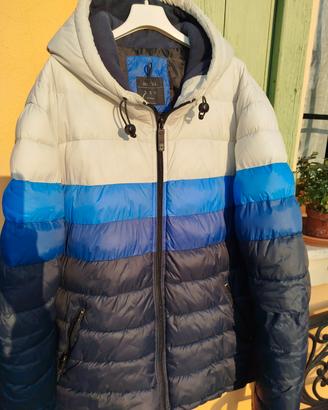 Piumino con cappuccio Bershka
