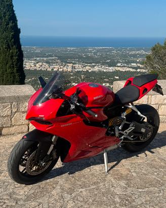 Ducati Panigale 899