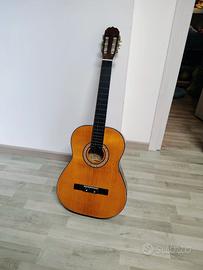 chitarra acustica 