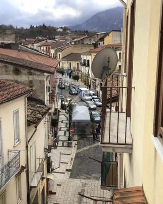 2 LOCALI A ALTAVILLA IRPINA