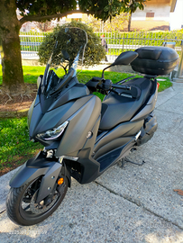 XMax 400