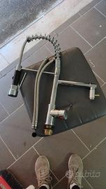 rubinetto professionale con doccia 