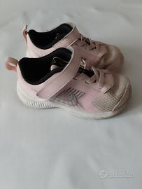 Scarpe Nike misura 23.5