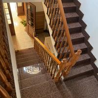 Pioli in legno per scala