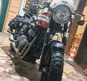 Triumph Bonneville 