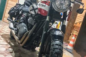Triumph Bonneville 