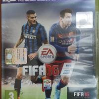 Videogioco per XBox 360 Fifa 16. 