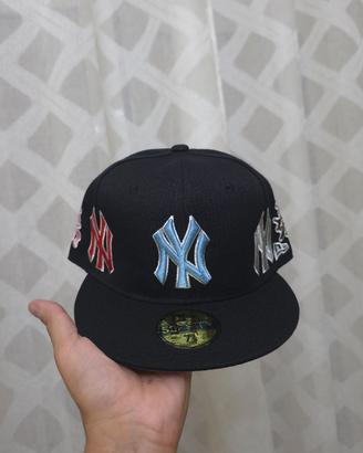 Cappello berretto New era Supreme