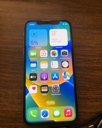 iPhone X 64 GB con battery case 6500 mAh e cover