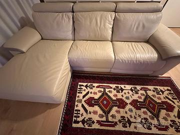 Divano pelle fiore Delta Salotti