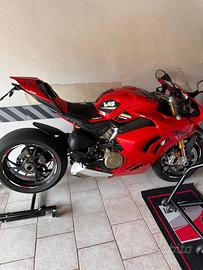 Ducati Panigale V4S
