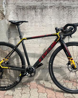 bici cx Focus Mares