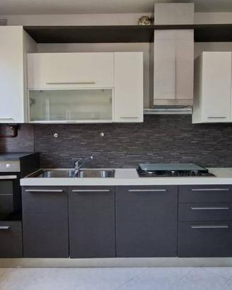 Appartamento di 82 m² con 3 locali e box auto a Po