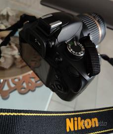 Nikon D3200 più obiettivo Tamron professionale 