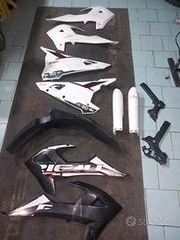 Plastiche Rieju MR 300