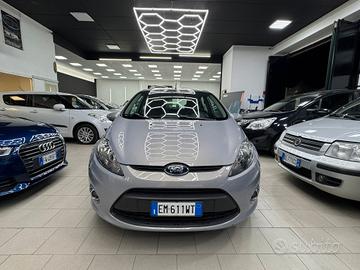 Ford Fiesta 1.4 TDCi 70CV 5 porte Titanium