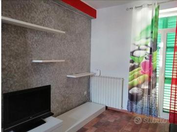 Appartamento a ribolla. Ingresso indipendente