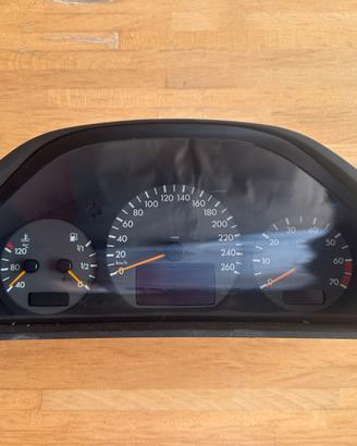 Quadro strumenti Mercedes E W210 - A2105401711