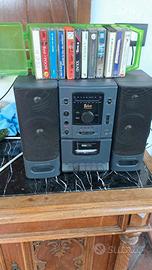 Stereo con casse e audiocassette