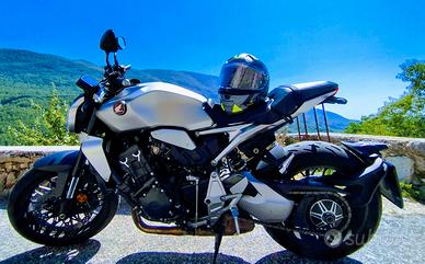 HONDA CB1000R garanzia/scarico/accessoriata