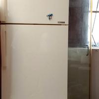 Frigorifero Samsung  ...usato pochissimo 