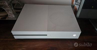 Xbox One S 
