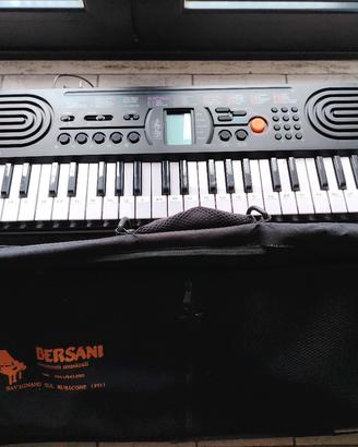 pianola Casio SA-77