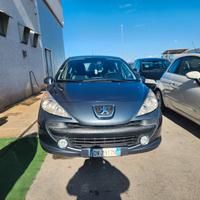 Peugeot 207 1.4 HDi 70CV X NEOPATENTATI