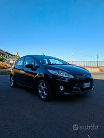 Ford fiesta Ikon plus (st-line)