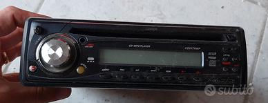 Autoradio Clarion modello CD037RMP