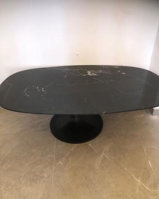 Tavolo basso base Metallica e marmo