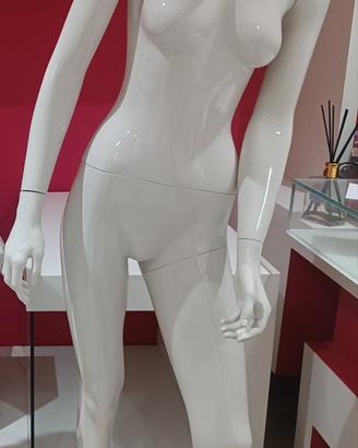 manichino donna