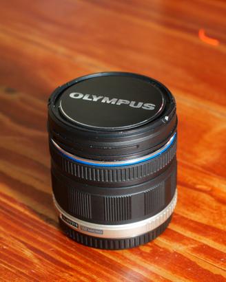 Olympus M.Zuiko ED 9-18mm f/4.0-5.6 Come nuovo