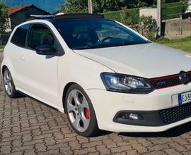 VOLKSWAGEN Polo 5ª serie - 2011
