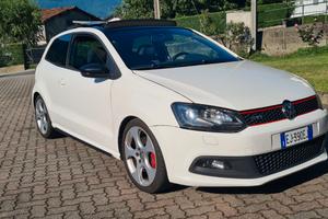 VOLKSWAGEN Polo 5ª serie - 2011