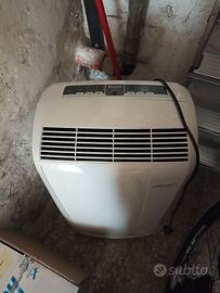 Condizionatore portatile De'Longhi Pinguino Pacn77