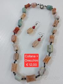 collana e orecchini in pietre dure 