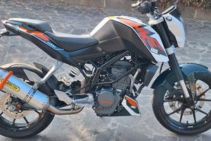 KTM 125 duke 2015
