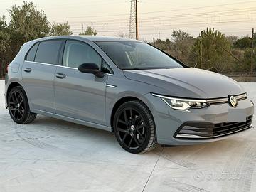 Volkswagen golf 8 1.5 tsi 2020